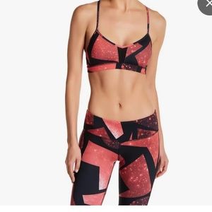 ALO yoga Goddess Bra XS Volcano